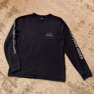 Vineyard Vines Men’s Long-Sleeve Pocket Tee-DALLAS BAPTIST UNIVERSITY